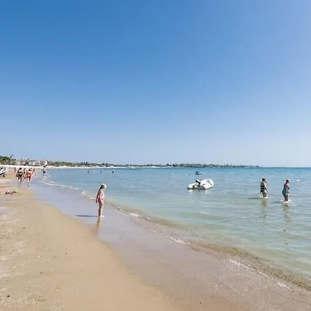 מלון Sandy